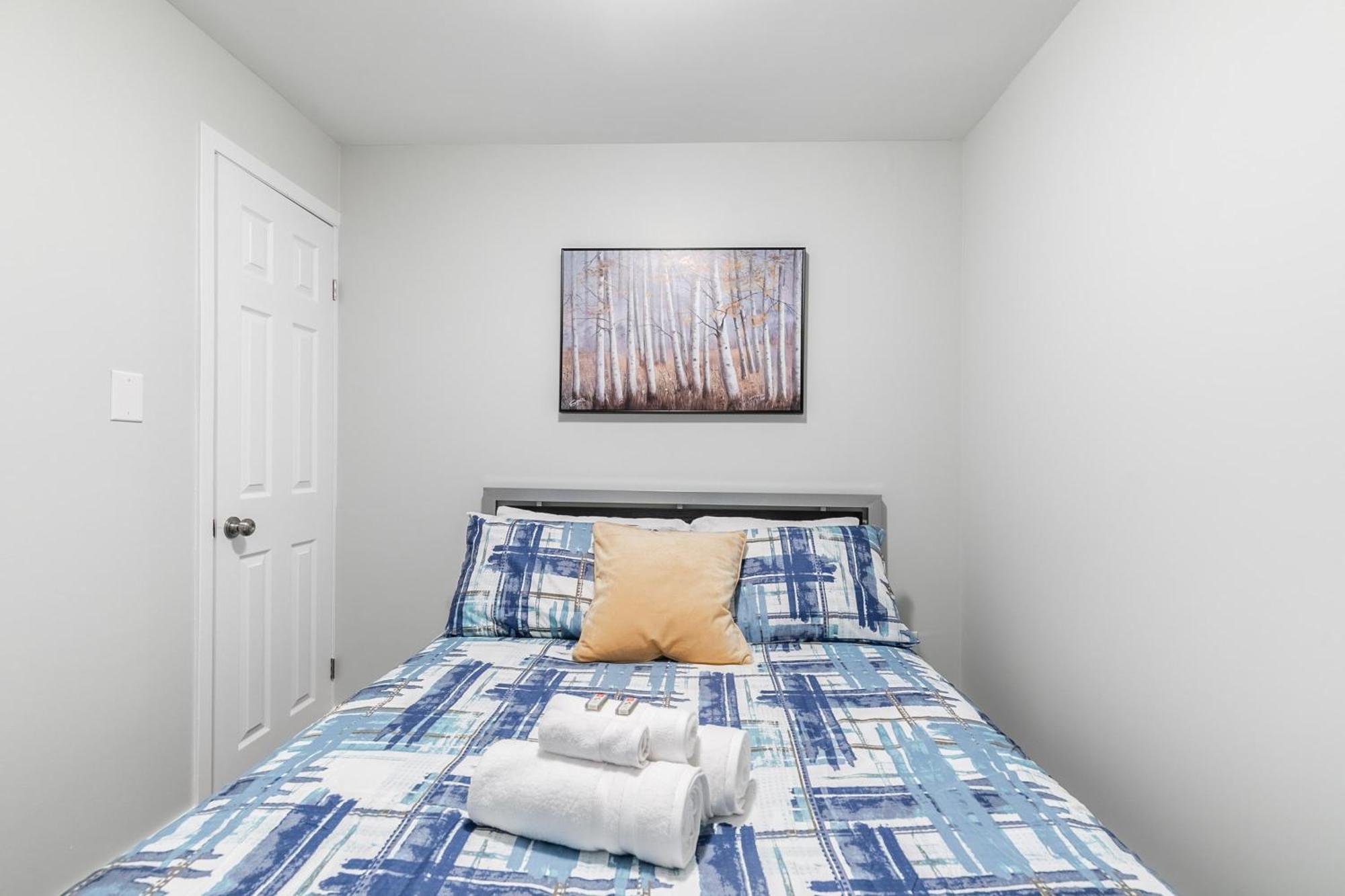 1Br Basement Condo - James Street Χάμιλτον Εξωτερικό φωτογραφία